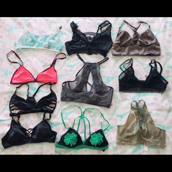 10 Brand new Victoria’s Secret size S bralettes - Picture 1 of 7